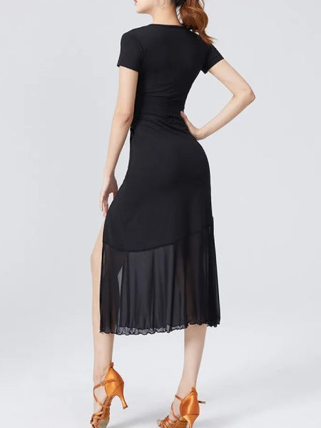 Robe cocktail noire mi-longue
